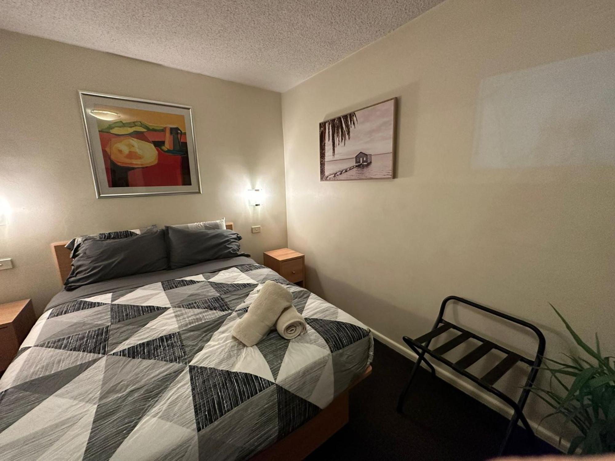 Acland Street Studio Apartment Free Parking ملبورن المظهر الخارجي الصورة